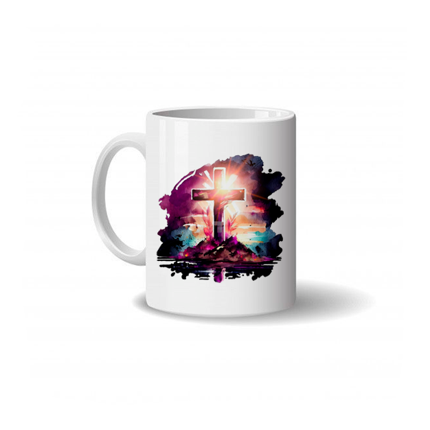 Taza cruz en las montañas